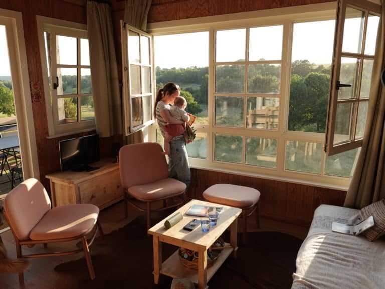 galerie interieur vue jardin nature location chalet maison baie de somme scaled